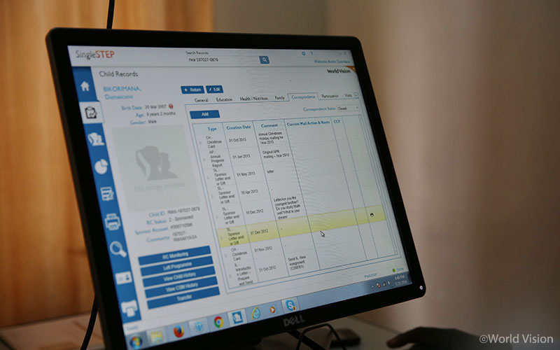 아동 모니터링을 통해 정리된 아동정보가 주기적으로 업데이트되는 월드비전 아동정보 관리시스템의 화면.