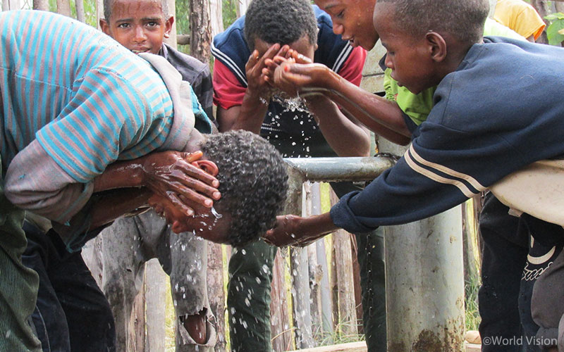 소울챔버오케스트라가 선물한 에티오피아 식수펌프