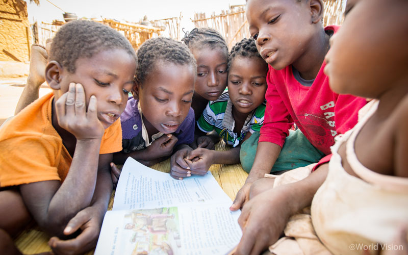 주민들을 만나 예방 효과를 측정하는 인터뷰까지 진행합니다