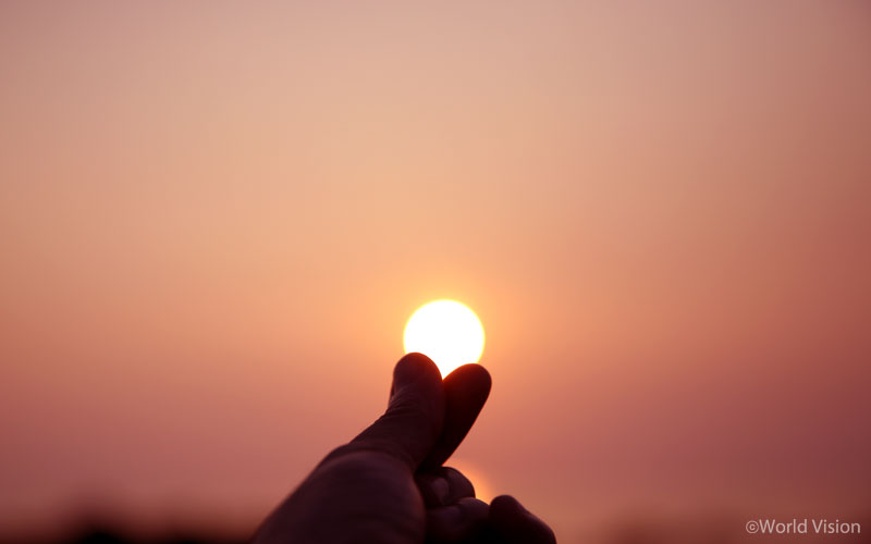 어느새 벌써 뉘엿 뉘엿- 해가 집니다.