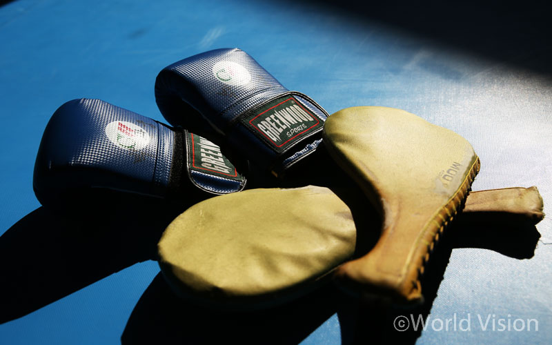 초조해 하지 않고, 바쁠수록 다시 한번 뒤돌아보며 미래를 꿈꾸는 아이가 될 것을 약속 드립니다