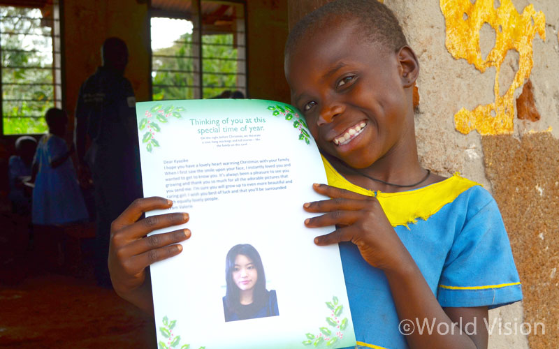아이들은 지구 반대편에 사는 후원자님에 대해 더 알고 싶어 했어요