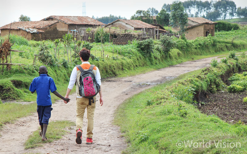 이곳 르완다에서 삶의 이유를 찾고 돌아갑니다