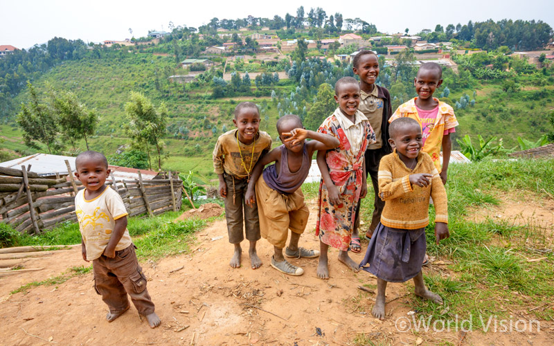 아이들이 빈곤으로 인해 교육 받을 수 있는 기회까지 놓치지 않도록 학교를 지어주고 싶은 꿈이 생겼기 때문이다