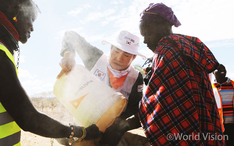 투르카나 사람들에게도 보다 밝고 풍요로운 미래가 있기를 진심으로 기대하고 응원합니다.
