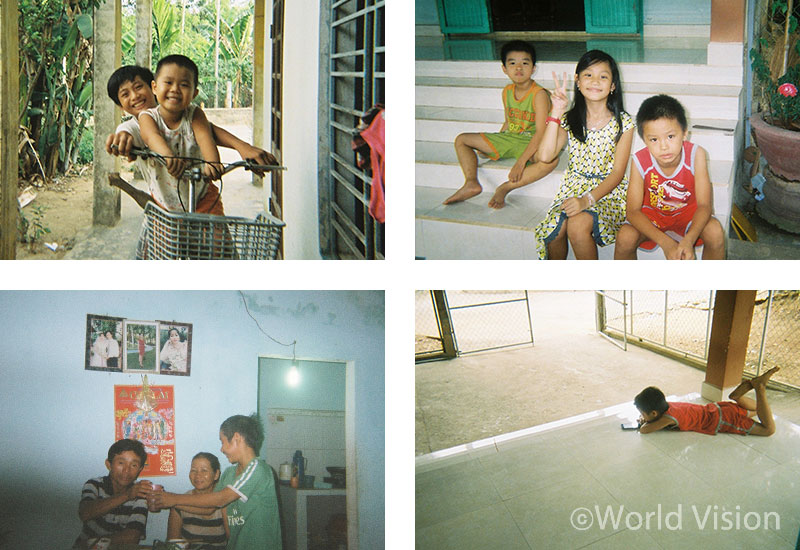 아이들의 사진에 가장 많이 담긴 피사체는 바로 '가족'이었어요! 개구쟁이 동생들이 놀고 있는 모습부터 온 가족이 모여 식사하는 모습까지. 가족이라는 존재만으로도 아이들은 행복합니다.