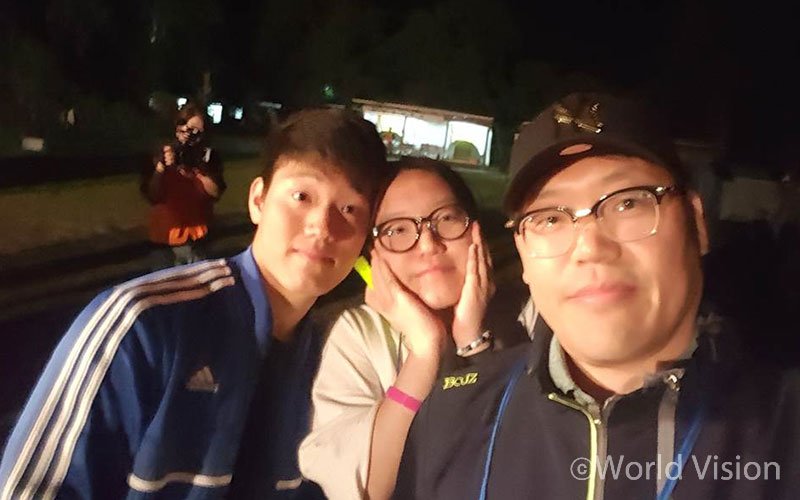 처음 초등생이던 아이들이 이렇게 컸어요. 올해 가족캠핑에서.