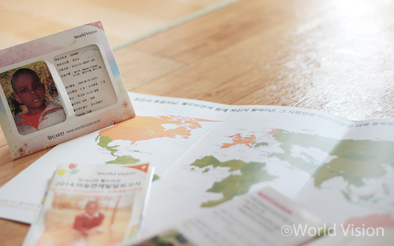 아내 이름으로 시작했던 후원. 탄자니아 아동인 엠마누엘과 만난지도 벌써 7년이 지났다.